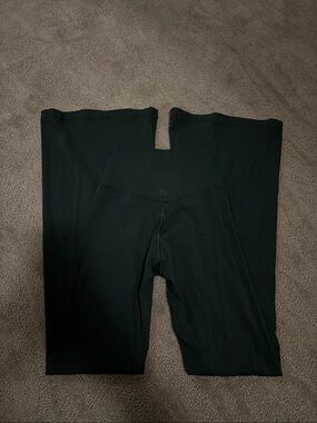 Offline by Aerie Solid Dark Green Yoga Pants size XS
